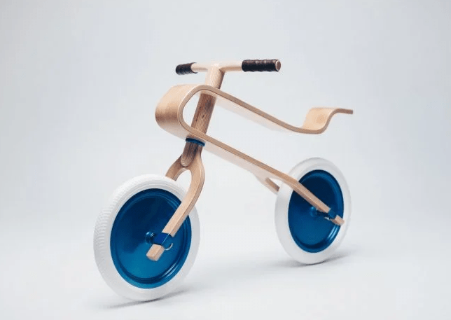 Brum Brum wooden balance bike